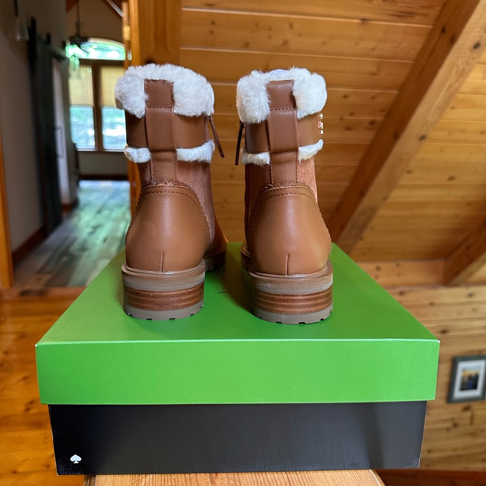 Kate Spade Tan Suede Boots with White Fur. Womens size 6.5 - Picture 3 of 10